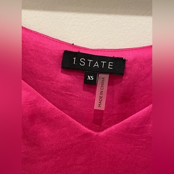 XSmall 1.STATE‎ V-Neck Blouse in Gypsy Spirit Pink.  NWT. - Picture 5 of 8